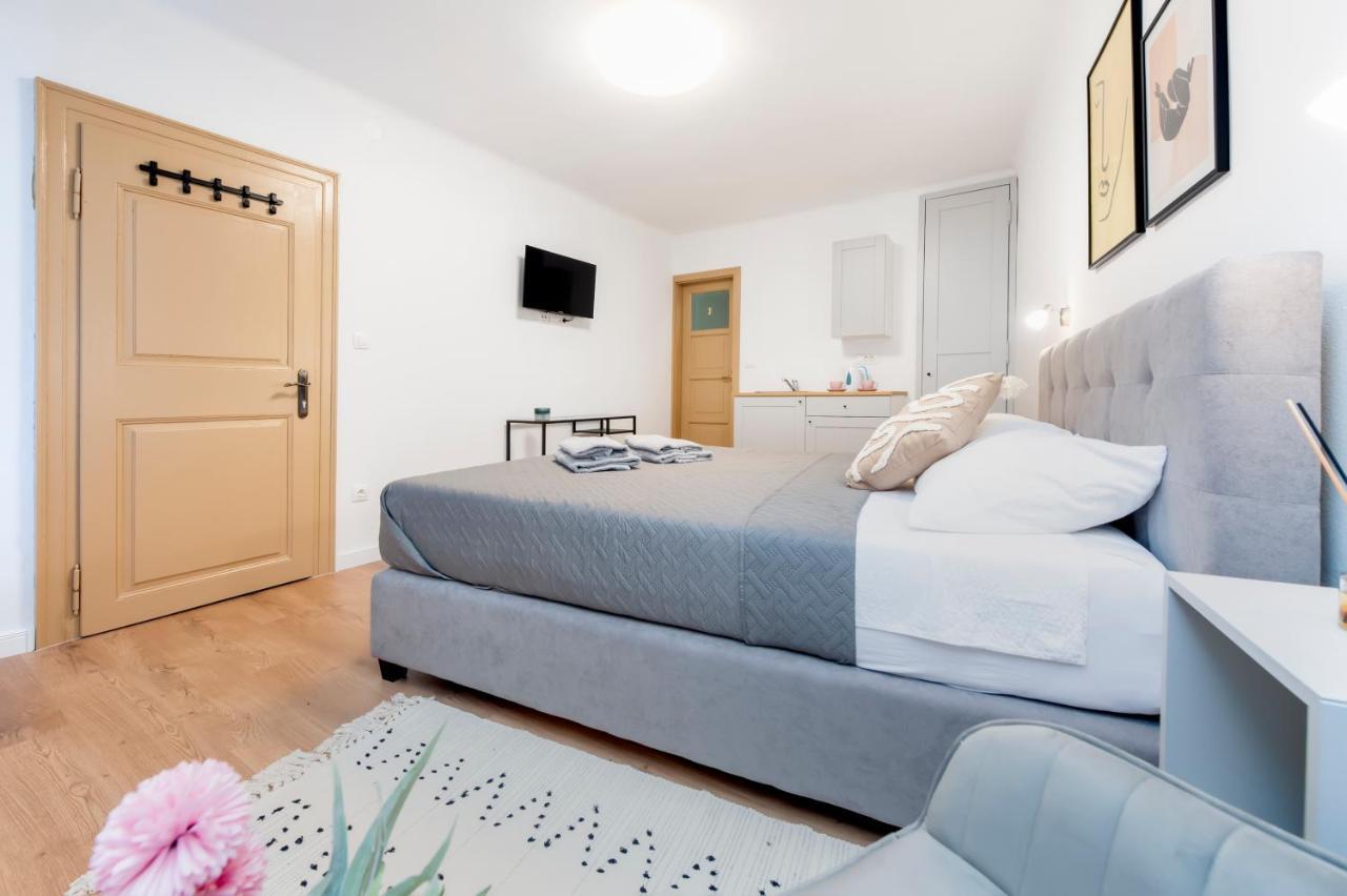 Adriatic Dream Rooms Ровин Екстериор снимка