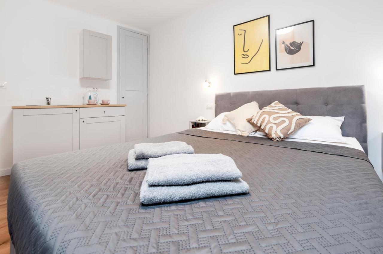 Adriatic Dream Rooms Ровин Екстериор снимка